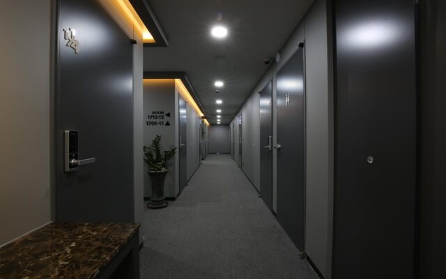 Step Inn Myeongdong 1