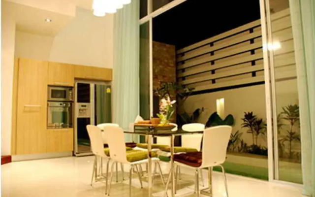 The Lantern Marina Villas Phuket