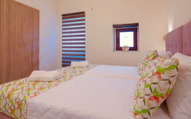 Lucas Village House with private pool