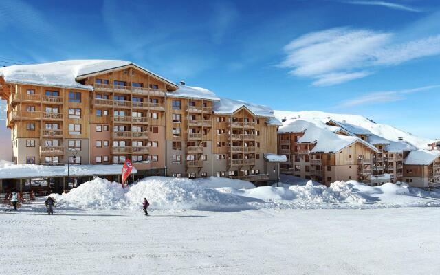 Modern apartment on the slopes in the extensive Paradiski