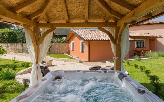Attractive Holiday Home with Pool, Hot Tub, Patio, Courtyard