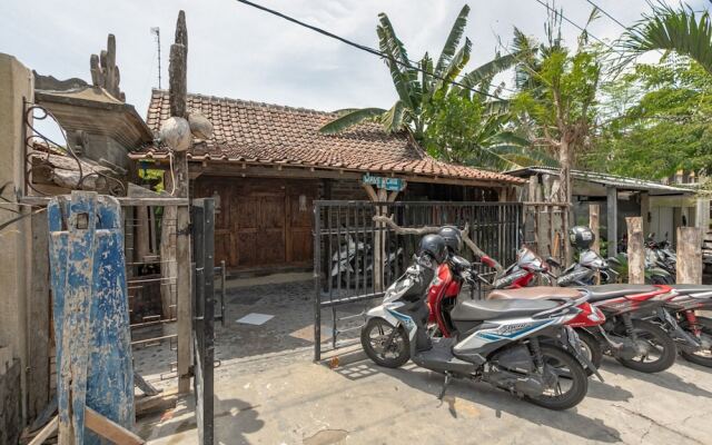 RedDoorz Hostel @ Raya Canggu 2
