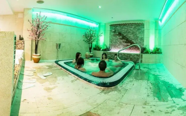 Apartamentos Turisticos Mirayuste