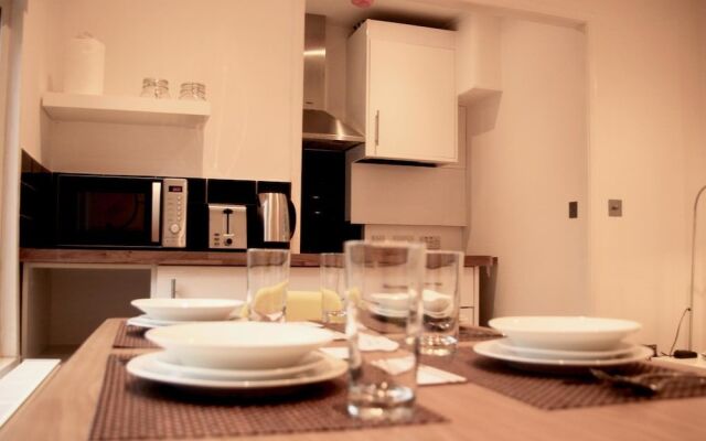 Thetford Terrace