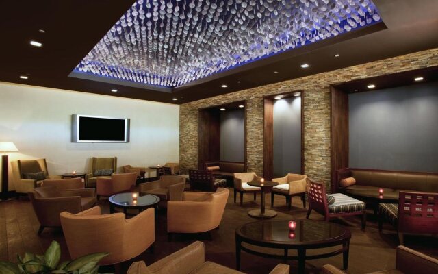 Sheraton Crescent Hotel