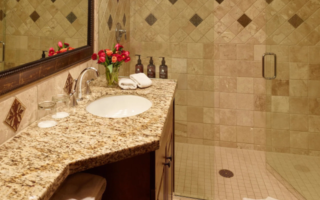 Teton Mountain Lodge and Spa