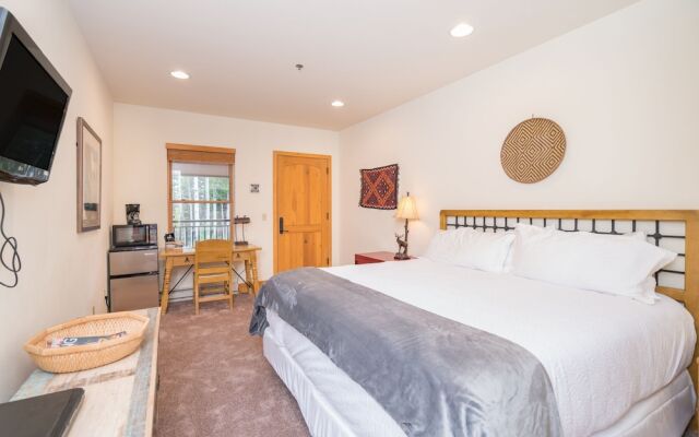 Bear Creek Lodge 108 2 Bedroom Condo by Alpine Lodging Telluride