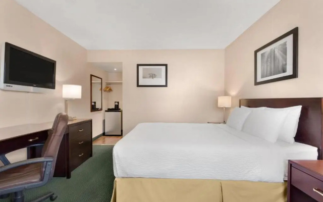 Days Inn - Lethbridge