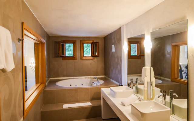 Kanapitsa Mare Hotel