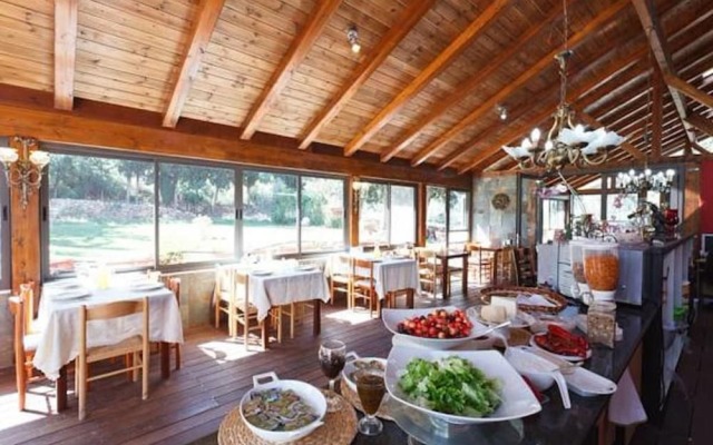 Hunters Lodge