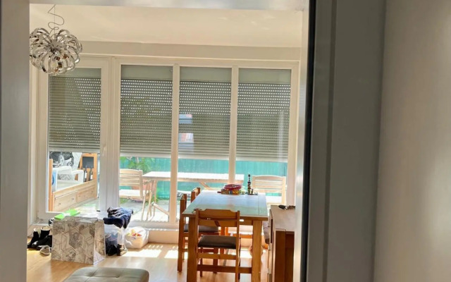 Dachgeschosswohnung mit kostenlosem Parkplatz !