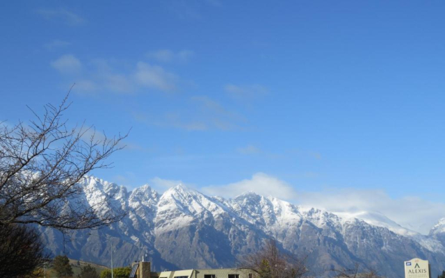 Queenstown Motel Apartments