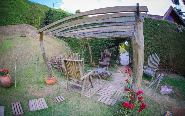 Chalé Belga - 1,2 km do Centro Turístico Capivari