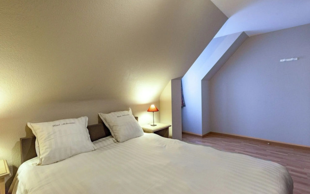 Luxurious Villa in de Panne with Garden