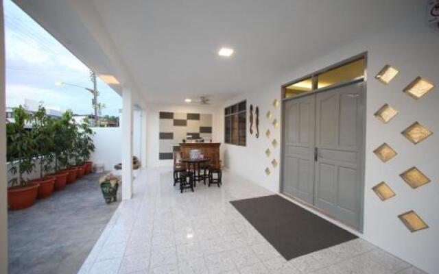 Come Inn Homestay 1379