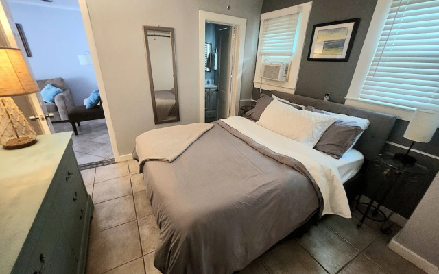 Paradise Cove at Lemon Bay