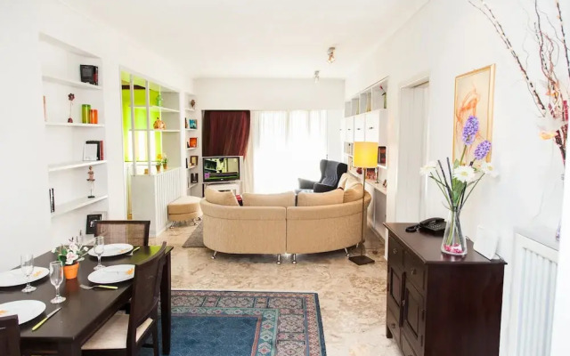 Calm Oasis Apartment in Marousi