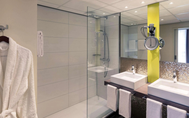 Mercure City Groningen Martiniplaza Hotel - Image 7