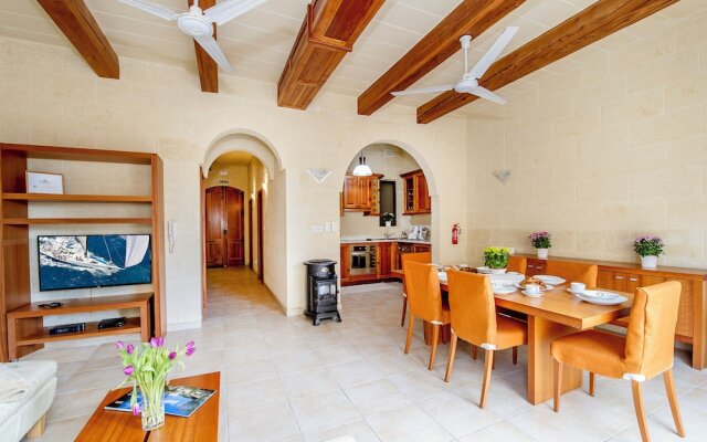 Ta'sandrija Pool And Well-being In Gozo