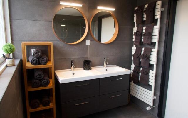 Luxurious Family Villa with swimmingpool big garden and jacuzzi