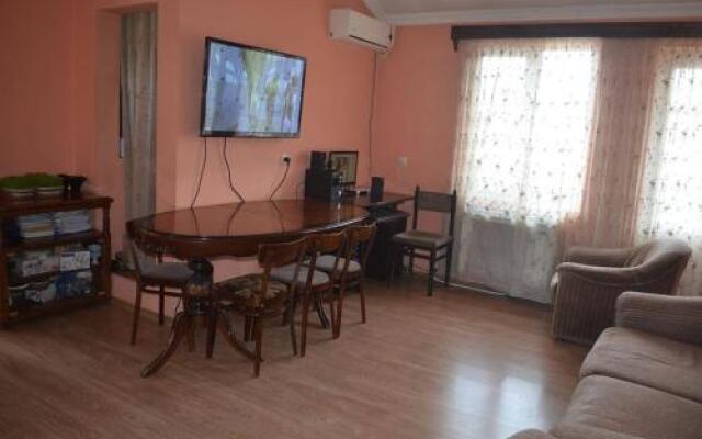 Guest House Parnavaz 102