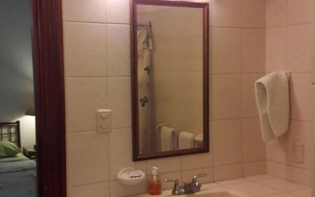 Playa Negra Guesthouse