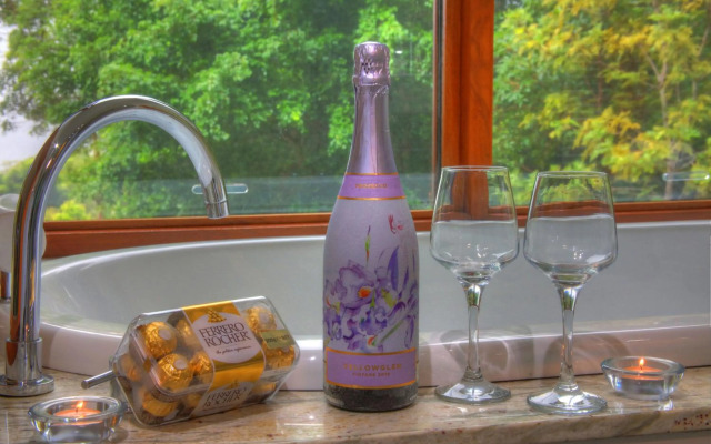 Montville Oceanview Cottages