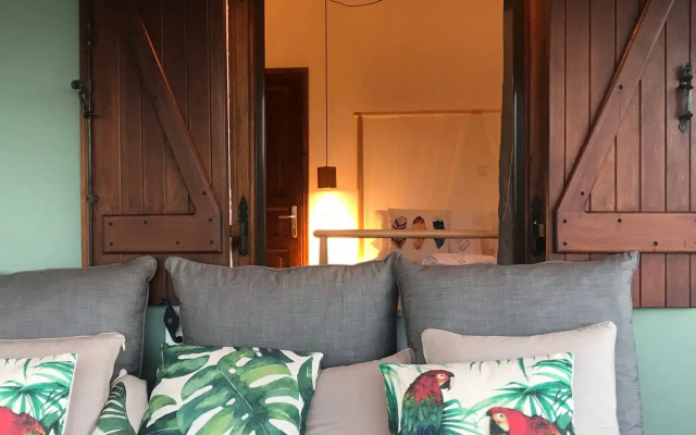 Tettix Summer House