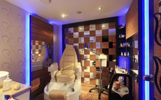 Taç Premier Hotel & Spa