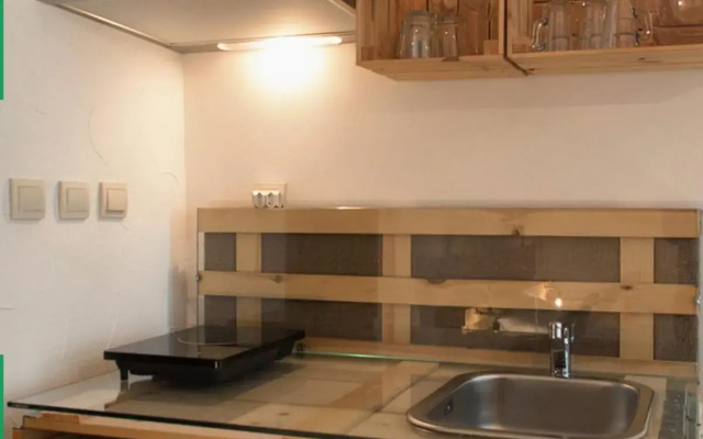 Palete Studio - new hand-made, cozy, artistic home