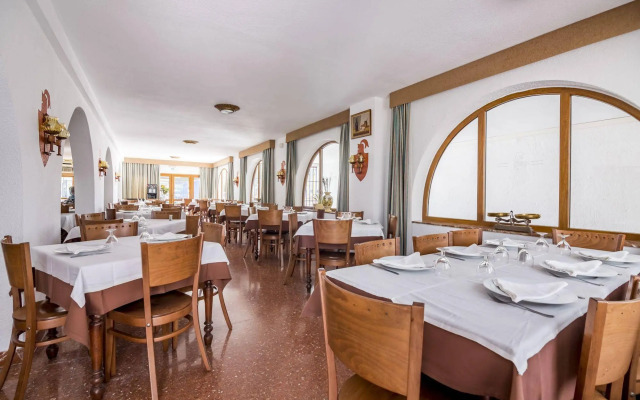 Hotel Blasón Junior