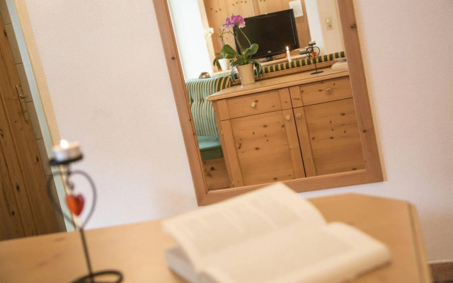 Fliana Arlberg Studios and Apartments