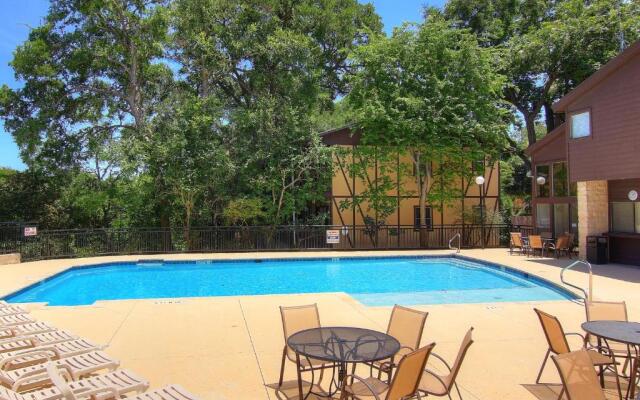 Spritzen Haus CW C107