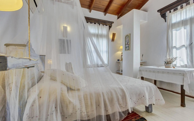 Sardunaki Konak Hotel