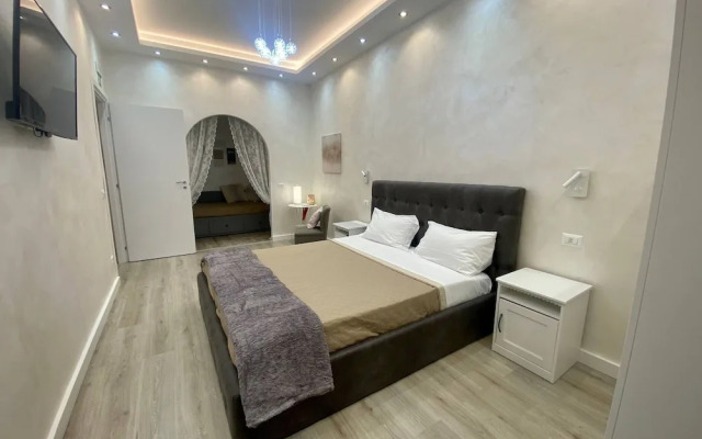 Apartment Near the Colosseum With Metro Line A a 2-minute Walk Away