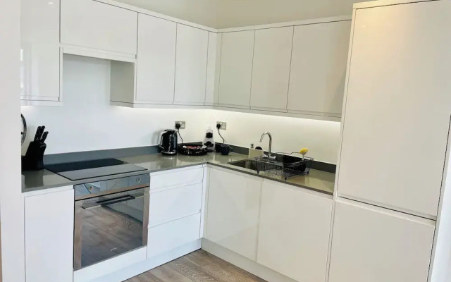 St Albans City Retreat - 2 Bed Apartment