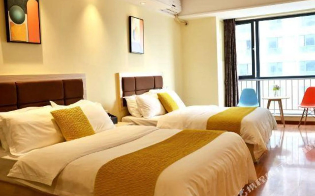 Suining's Monday 8 hotel, Wanda Plaza