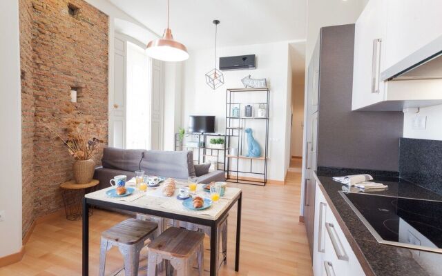 Cozy Flat Niño de Guevara