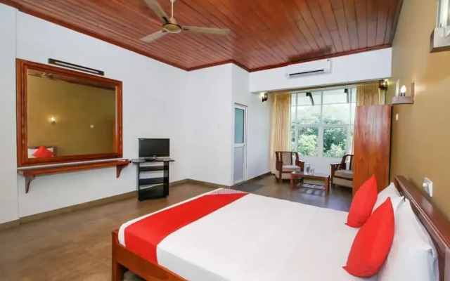 OYO 471 Randiya Hotel