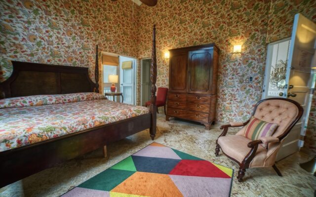 Private Two-Storey Villa with Pool