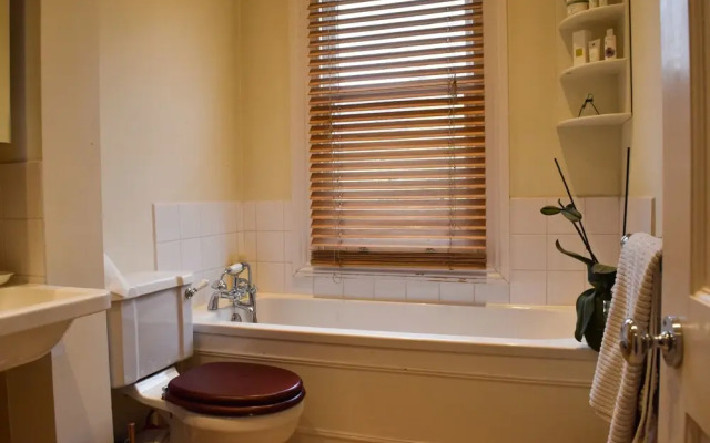Stylish Family Home in Shepherds Bush