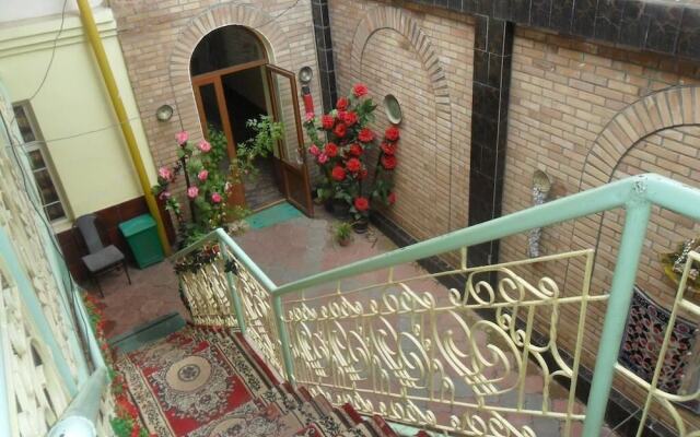 B&B Bahodir