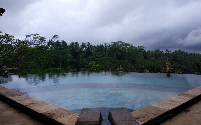 Tirta Asri Ubud Villa