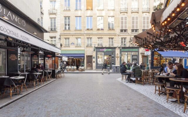 Super Cozy Home For Up To 4 Guests In Les Halles