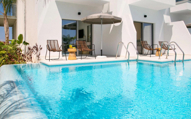 Atlantica Aqua Blue Hotel