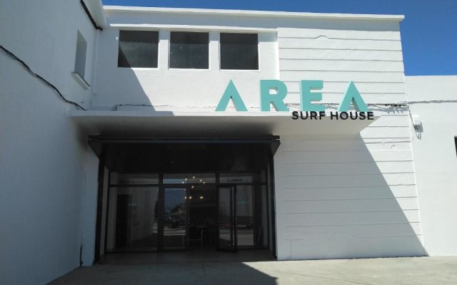 Area Surf House