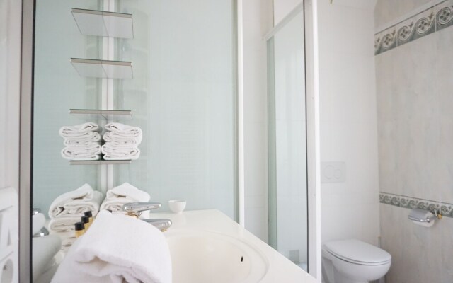 Place des Etats Unis-5 pièces-130 m² -Paris 16