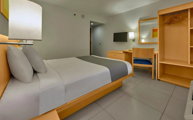 City Express by Marriott Lazaro Cardenas