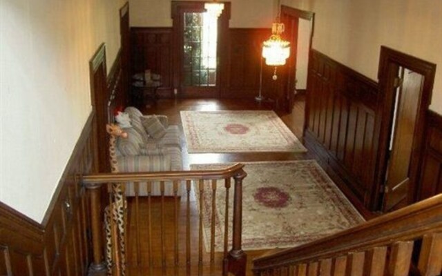 Simply Divine Bed & Breakfast