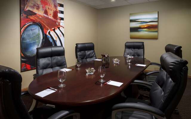 Roosevelt Grand Dakota, SureStay Collection by Best Western